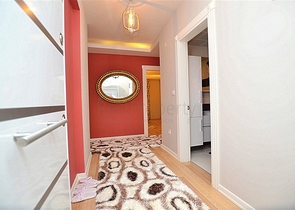 شقة مفروشة بإطلالة بحرية وجبلية في منطقة محمودلار – ألانيا