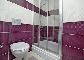 شقة مفروشة بإطلالة بحرية وجبلية في منطقة محمودلار – ألانيا