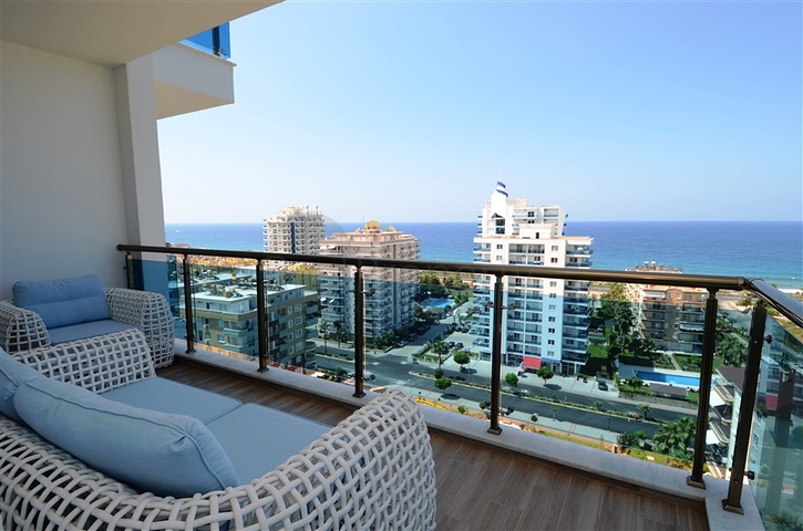 شقة مفروشة بإطلالة بحرية ساحرة في منطقة محمود لار – ألانيا