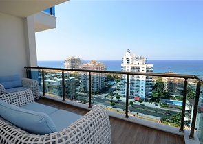 شقة مفروشة بإطلالة بحرية ساحرة في منطقة محمود لار – ألانيا