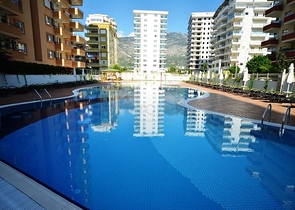 شقة مفروشة بإطلالة بحرية ساحرة في منطقة محمود لار – ألانيا