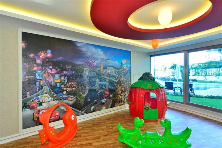 شقة ضمن مجمع سكني على الخط الأول من البحر في منطقة محمود لار – ألانيا