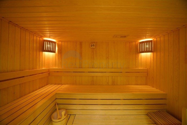 شقة ضمن مجمع سكني على الخط الأول من البحر في منطقة محمود لار – ألانيا