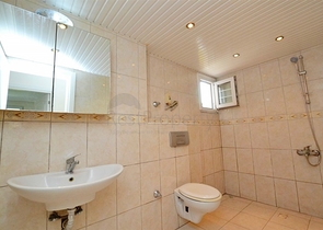 شقة واسعة بإطلالة جبلية مميزة في منطقة محمودلار – ألانيا