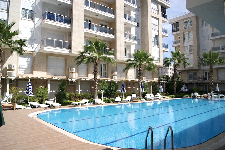 استديو مفروش في حي ليمان من منطقة كونيالتي – أنطاليا