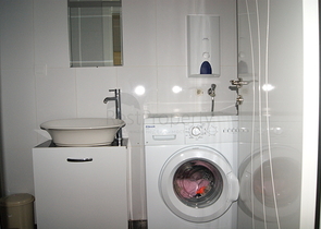 شقة مفروشة بطابقين في حي ليمان من منطقة كونيالتي – أنطاليا