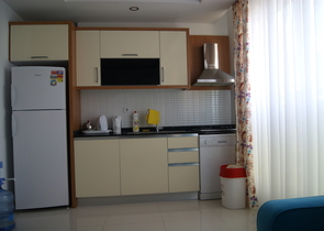 شقة مفروشة بطابقين في حي ليمان من منطقة كونيالتي – أنطاليا