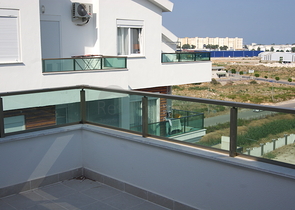 شقق من المالك 2 + 1 و 4 + 1 في مجمع كامل التشطيب في أنطاليا