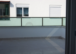 شقق من المالك 2 + 1 و 4 + 1 في مجمع كامل التشطيب في أنطاليا