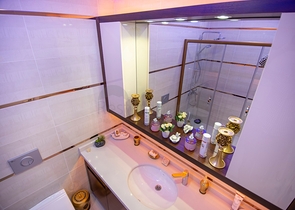 شقق فاخرة ضمن مجمع حديث قيد الإنشاء في منطقة محمودلار – ألانيا