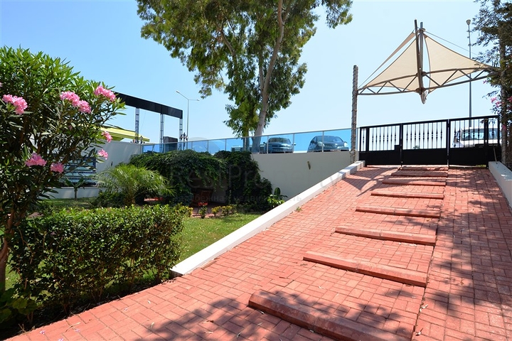 دوبلكس بنتهاوس ضمن مجمع فاخر في منطقة كاستل – ألانيا