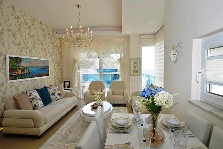 دوبلكس بنتهاوس ضمن مجمع فاخر في منطقة كاستل – ألانيا