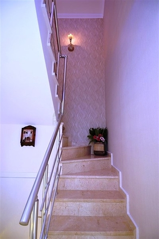 دوبلكس بنتهاوس ضمن مجمع فاخر في منطقة كاستل – ألانيا