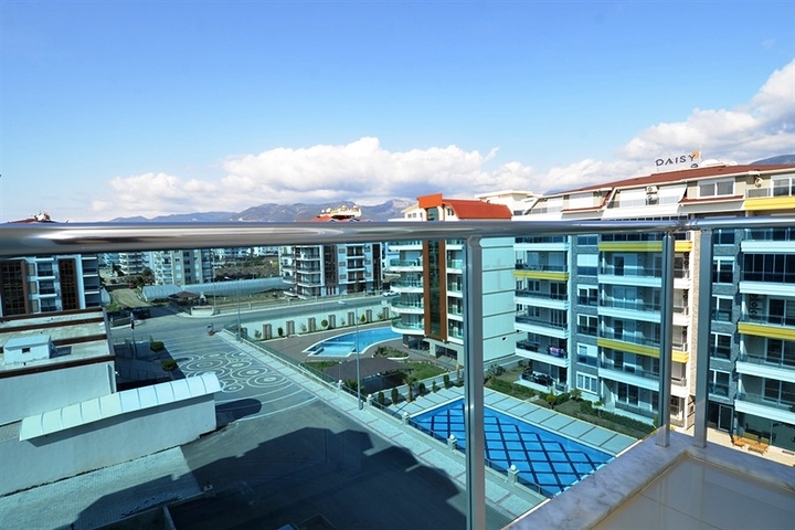 دوبلكس بنتهاوس ضمن مجمع فاخر في منطقة كاستل – ألانيا