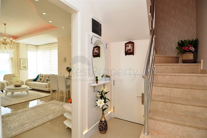 دوبلكس بنتهاوس ضمن مجمع فاخر في منطقة كاستل – ألانيا