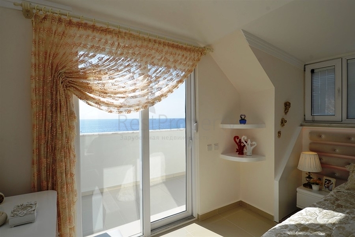 دوبلكس بنتهاوس ضمن مجمع فاخر في منطقة كاستل – ألانيا