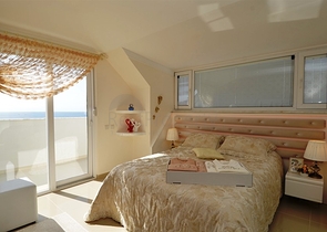 دوبلكس بنتهاوس ضمن مجمع فاخر في منطقة كاستل – ألانيا