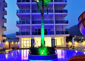 دوبلكس بنتهاوس ضمن مجمع فاخر في منطقة كاستل – ألانيا