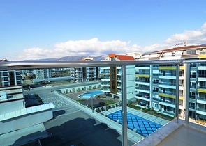 دوبلكس بنتهاوس ضمن مجمع فاخر في منطقة كاستل – ألانيا