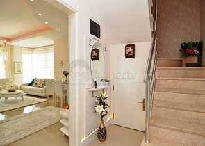 دوبلكس بنتهاوس ضمن مجمع فاخر في منطقة كاستل – ألانيا