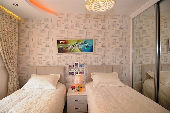 شقق واسعة وفاخرة ضمن مجمع سكني في منطقة محمودلار – ألانيا