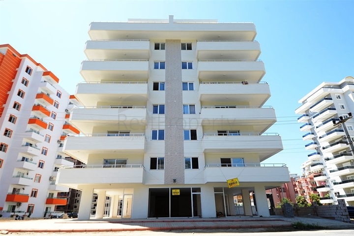 شقق واسعة وفاخرة ضمن مجمع سكني في منطقة محمودلار – ألانيا