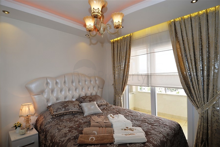 شقق واسعة وفاخرة ضمن مجمع سكني في منطقة محمودلار – ألانيا