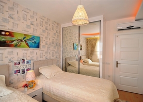 شقق واسعة وفاخرة ضمن مجمع سكني في منطقة محمودلار – ألانيا