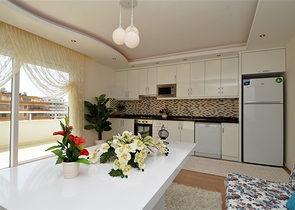 شقق واسعة وفاخرة ضمن مجمع سكني في منطقة محمودلار – ألانيا