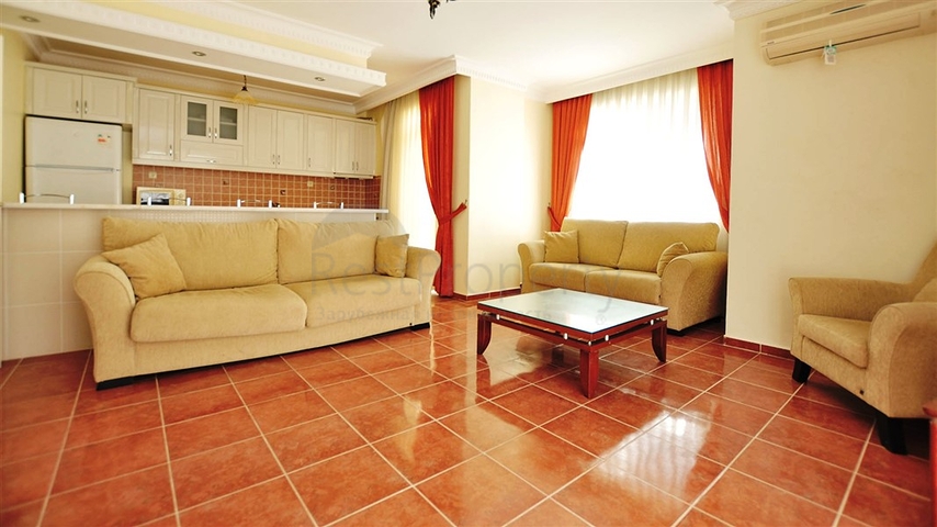 شقة مفروشة على مسافة قريبة من البحر في منطقة محمودلار – ألانيا