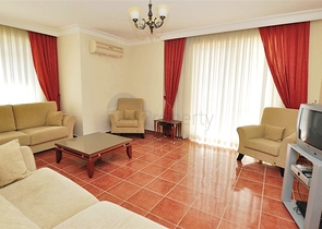 شقة مفروشة على مسافة قريبة من البحر في منطقة محمودلار – ألانيا