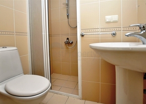 شقة مفروشة على مسافة قريبة من البحر في منطقة محمودلار – ألانيا