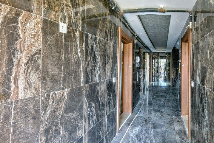 مشروع استثماري قيد الانشاء 