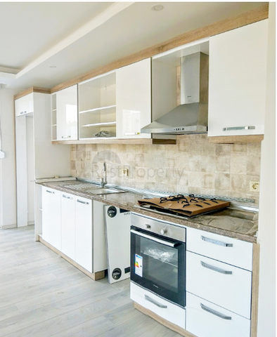 مشروع استثماري قيد الانشاء 