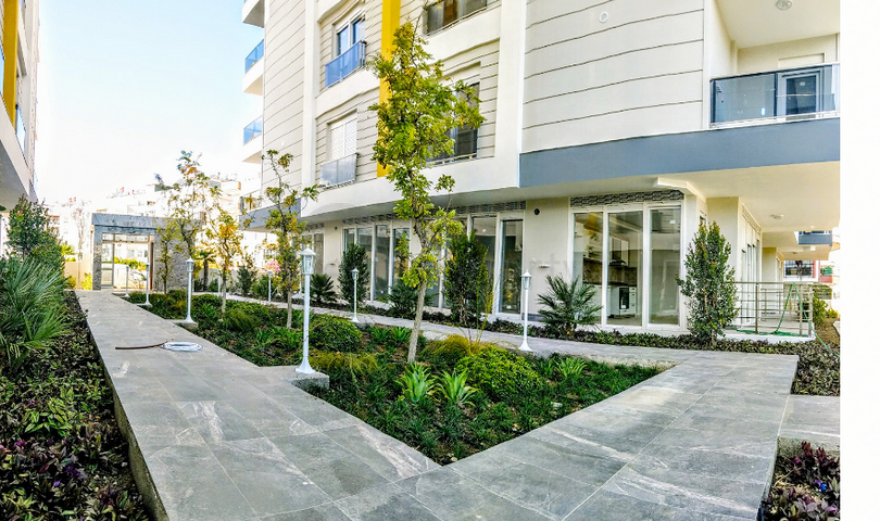 مشروع استثماري قيد الانشاء 