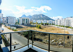 مشروع استثماري قيد الانشاء 