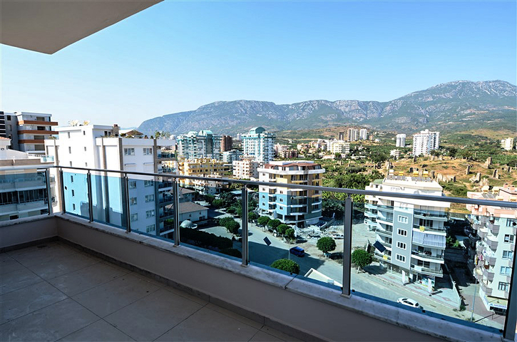 شقق حديثة ومميزة في منطقة محمودلار – ألانيا