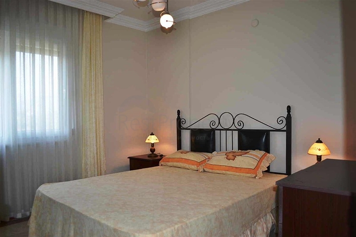 شقة مفروشة واسعة في منطقة محمودلار – ألانيا