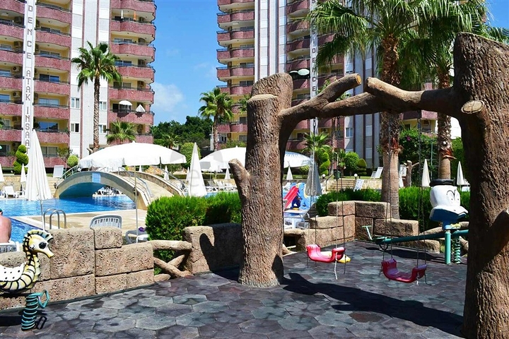 شقة مفروشة واسعة في منطقة محمودلار – ألانيا