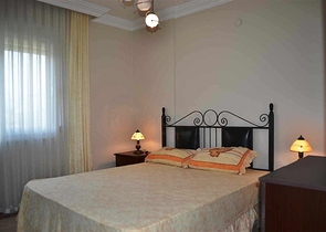 شقة مفروشة واسعة في منطقة محمودلار – ألانيا