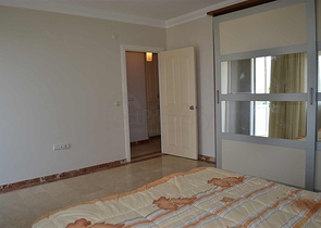 شقة مفروشة واسعة في منطقة محمودلار – ألانيا