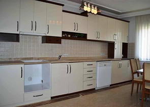 شقة مفروشة واسعة في منطقة محمودلار – ألانيا