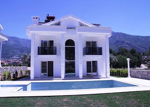 فيلا حديثة ومميزة في مدينة فيتهي