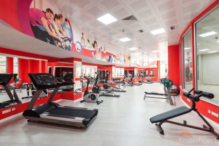 شقة مفروشة ضمن مجمع سكني من فئة الخمس نجوم في منطقة كونيالتي – أنطاليا