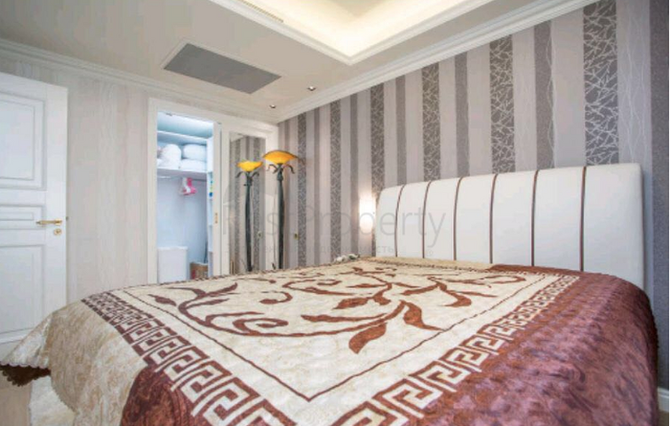 شقة مفروشة ضمن مجمع سكني من فئة الخمس نجوم في منطقة كونيالتي – أنطاليا