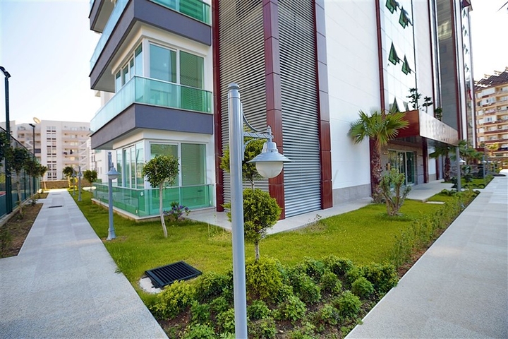 شقة مع إطلالة جميلة على البحر الأبيض المتوسط