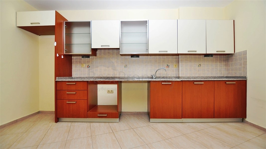 شقة ضمن مجمع سكني على ضفاف النهر في منطقة توسمور – ألانيا