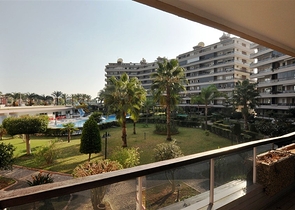 شقة ضمن مجمع سكني على ضفاف النهر في منطقة توسمور – ألانيا