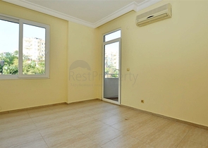 شقة ضمن مجمع سكني على ضفاف النهر في منطقة توسمور – ألانيا