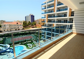 شقة مفروشة بإطلالة بحرية ضمن مجمع فاخر في منطقة توسمور – ألانيا